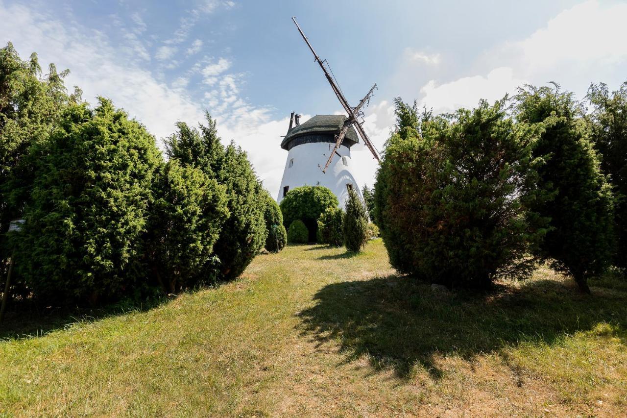 Windmill Vacation Home In Ledzin Near Baltic Sea Niechorze Exterior foto