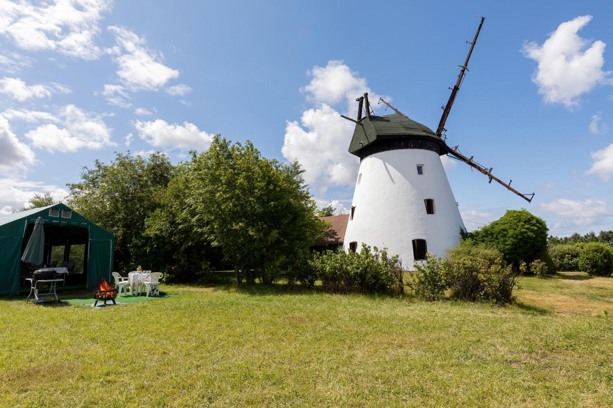Windmill Vacation Home In Ledzin Near Baltic Sea Niechorze Habitación foto