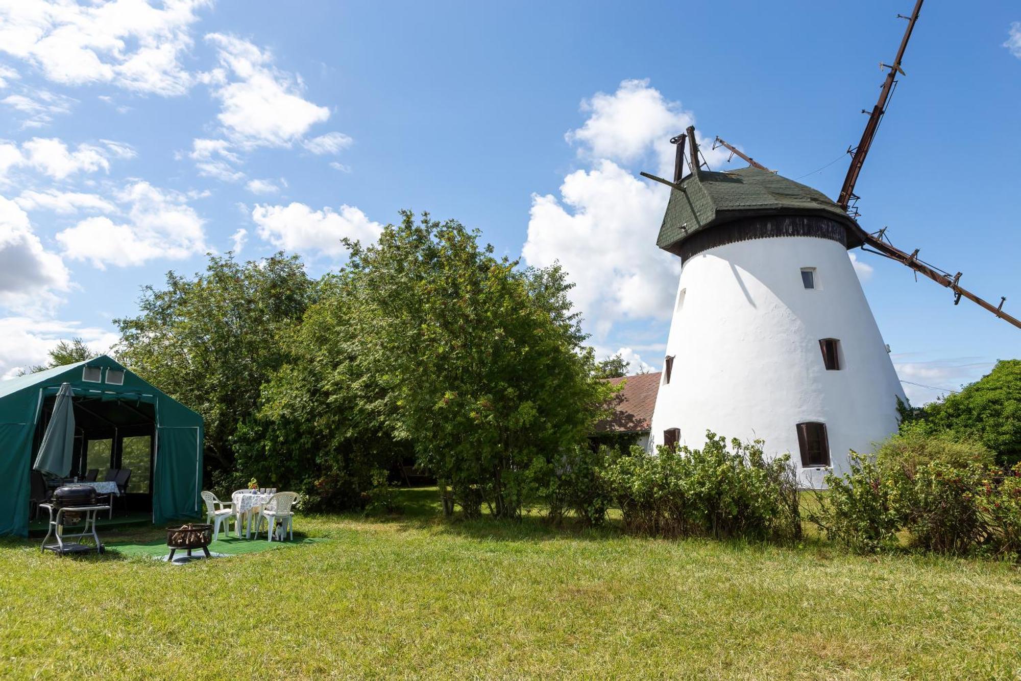 Windmill Vacation Home In Ledzin Near Baltic Sea Niechorze Habitación foto